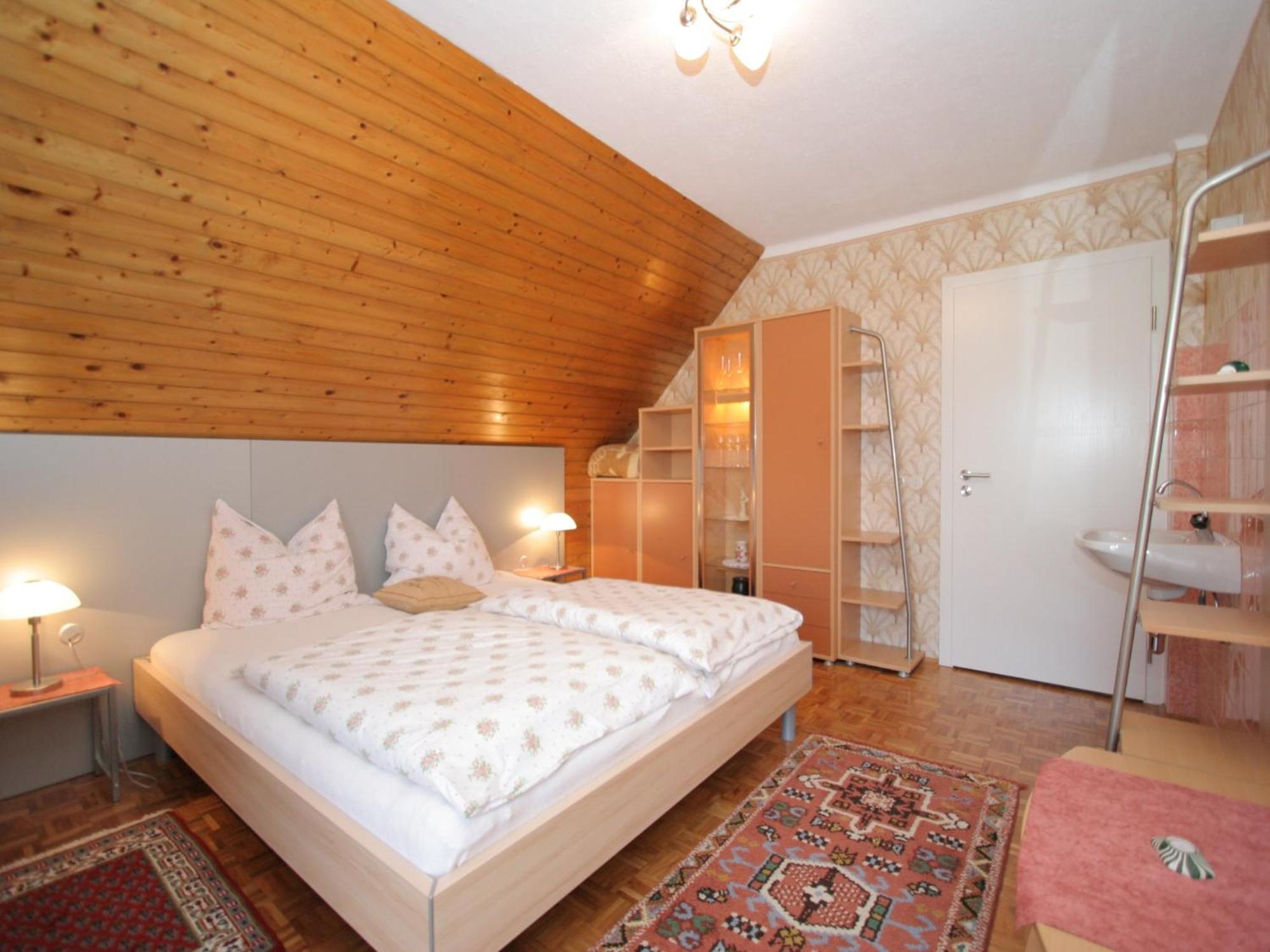 Modern Apartment With Garden Near The Petzen Ski Area In Eberndorf Carinthia Buitenkant foto